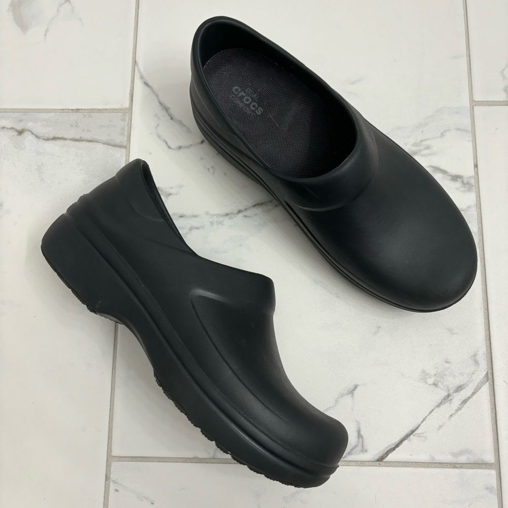 Crocs Clogs Felicity Pro Women’s 9 Black Shoes Slip On